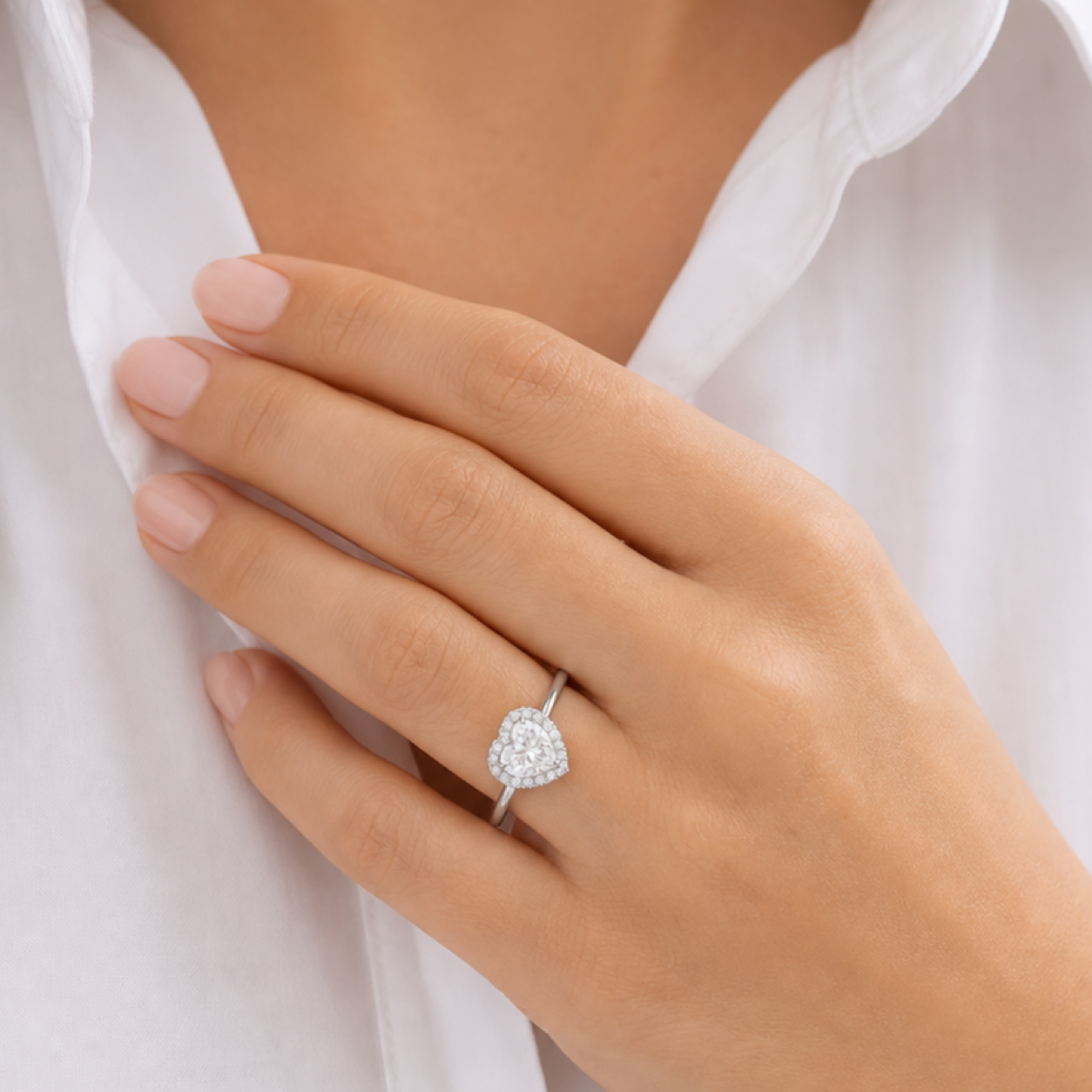 Heart Compact Halo in Platinum wearing