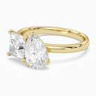 Princess & Pear Clean Toi Et Moi in 18K Yellow Gold top angle
