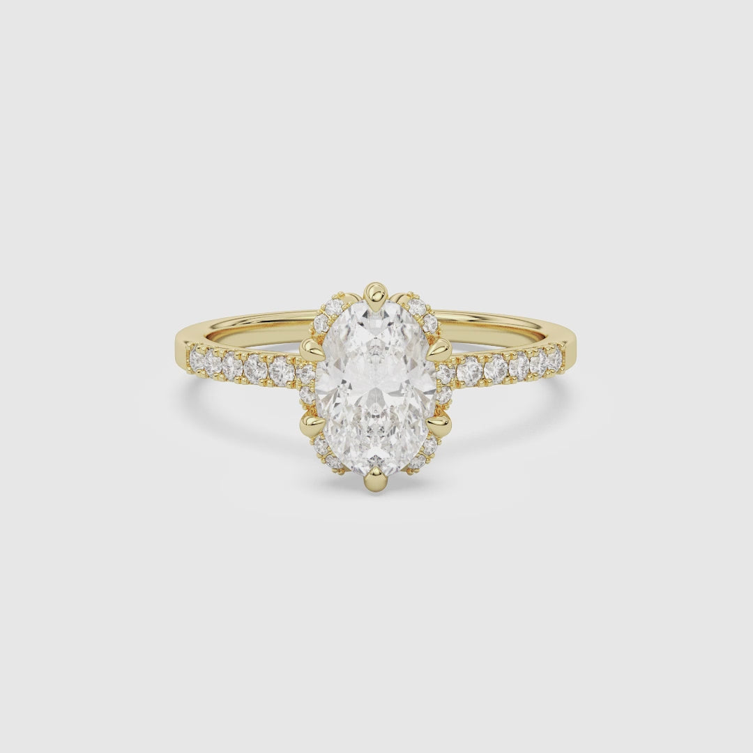 Oval Crown Halo Pavé spin video